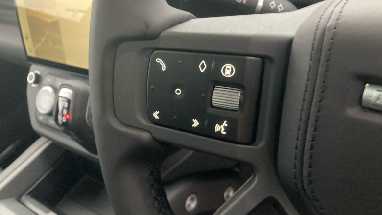 Land Rover Defender 3.0 D250 X-Dynamic HSE 110 5dr Auto Diesel Estate